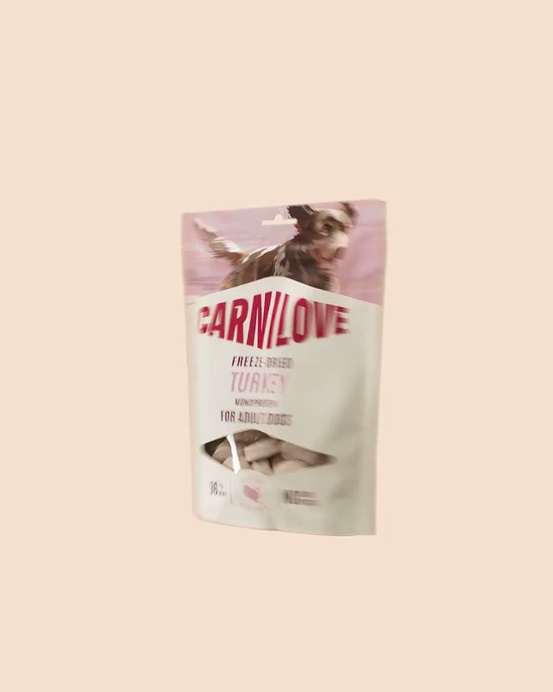 Carnilove Product Range: Pouch and can on type field, brand identity by Ashfall